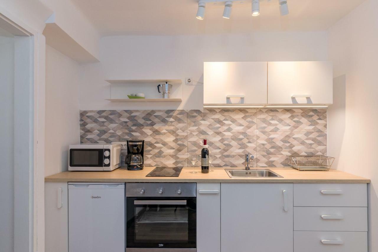 Central New Apartment Nonna Mara روفينج المظهر الخارجي الصورة