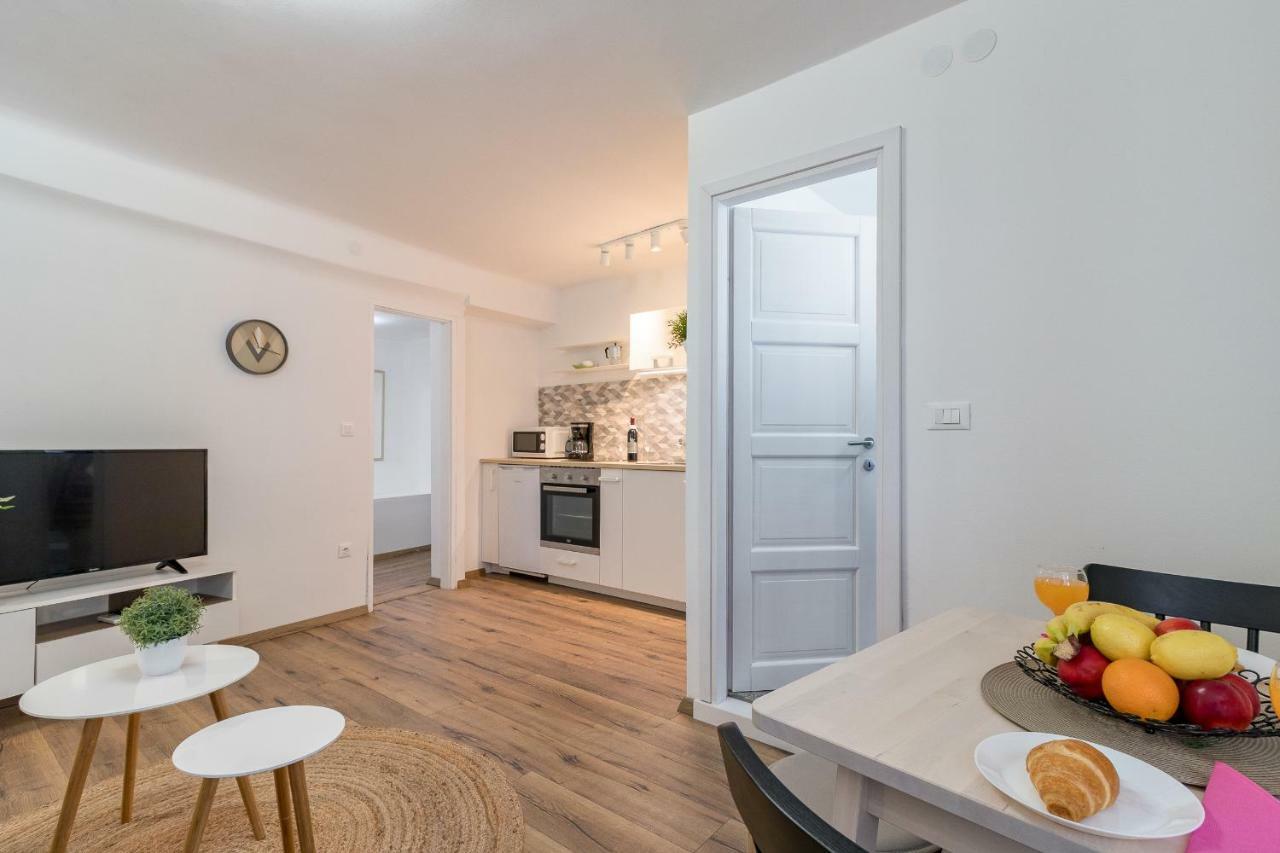 Central New Apartment Nonna Mara روفينج المظهر الخارجي الصورة